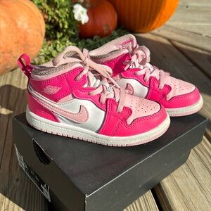 🩷🎀🤍 👛BARBIE!!! JORDAN 1 MID white/med soft pink/rose toddler 9C